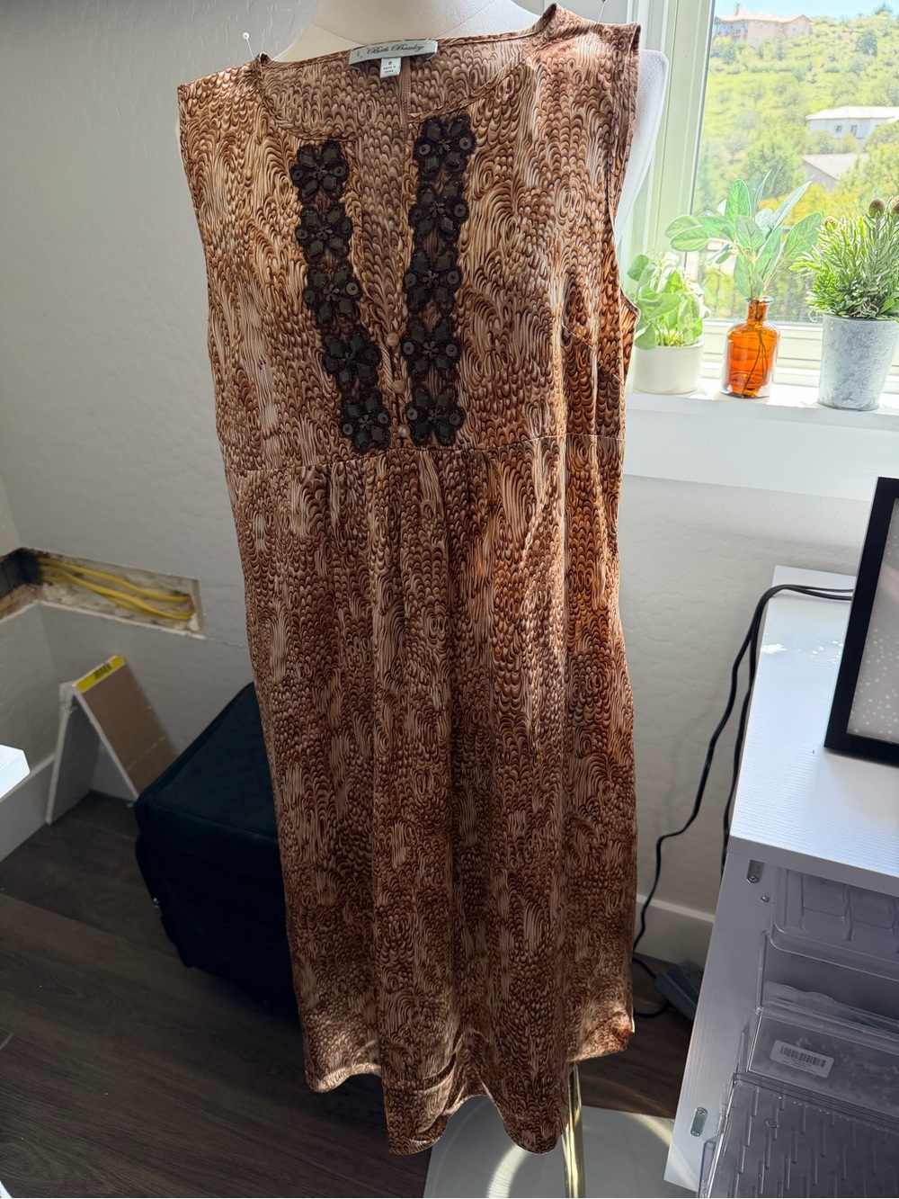 Beth Bowley Brown Patterned Sleeveless Midi Dress with Black Floral Appliqué